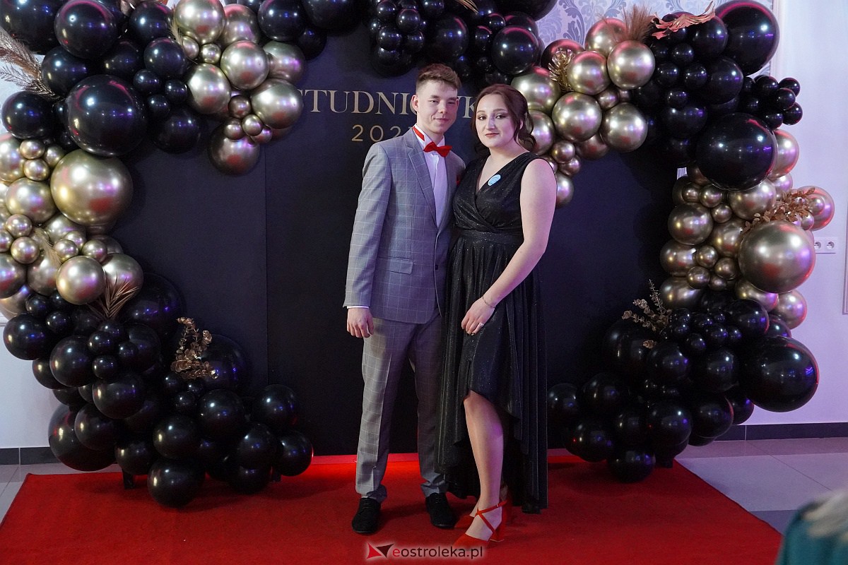 Studniówka w ZSP w Kadzidle [28.01.2023] - zdjęcie #31 - eOstroleka.pl