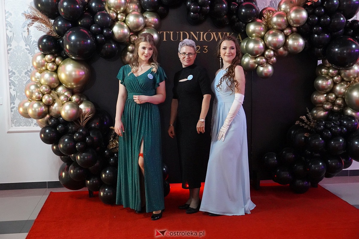 Studniówka w ZSP w Kadzidle [28.01.2023] - zdjęcie #27 - eOstroleka.pl