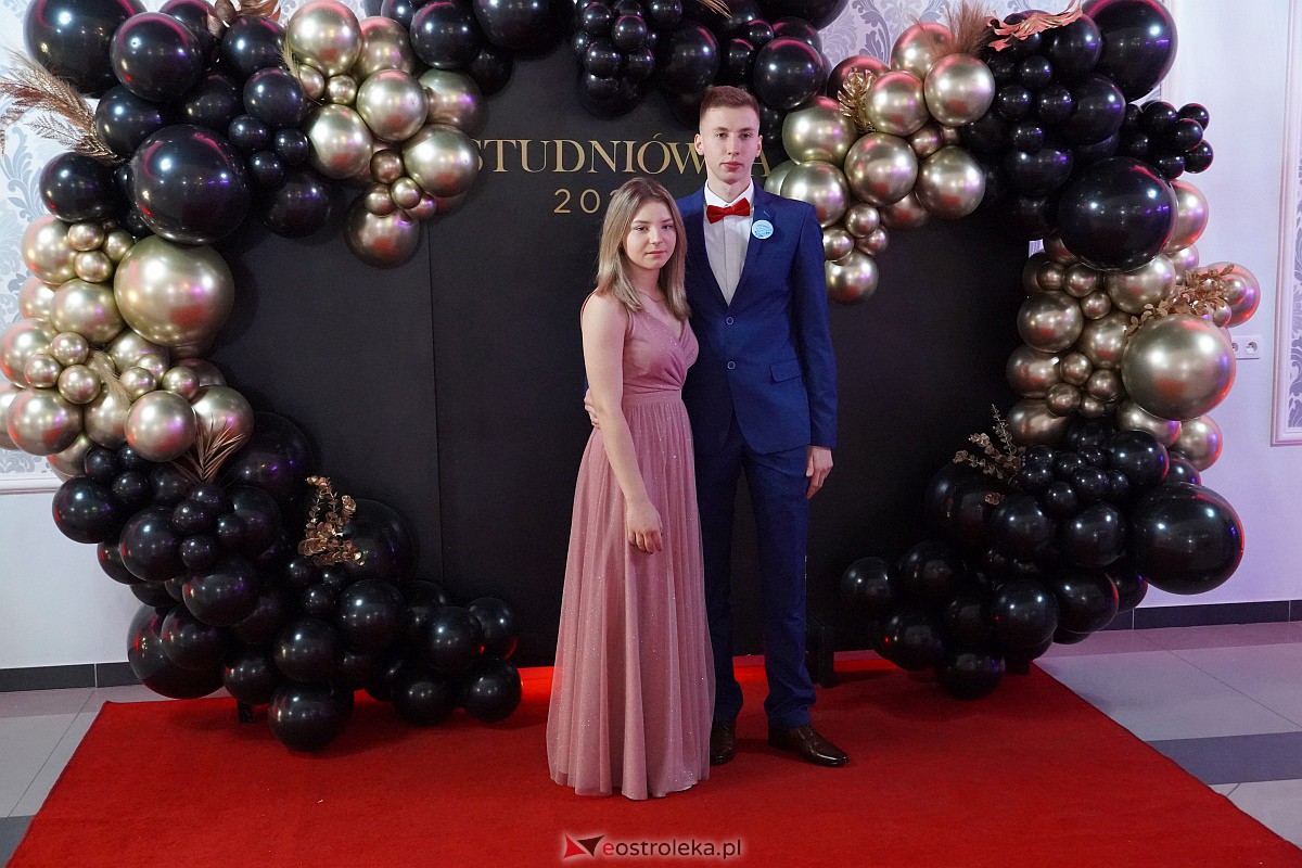 Studniówka w ZSP w Kadzidle [28.01.2023] - zdjęcie #23 - eOstroleka.pl