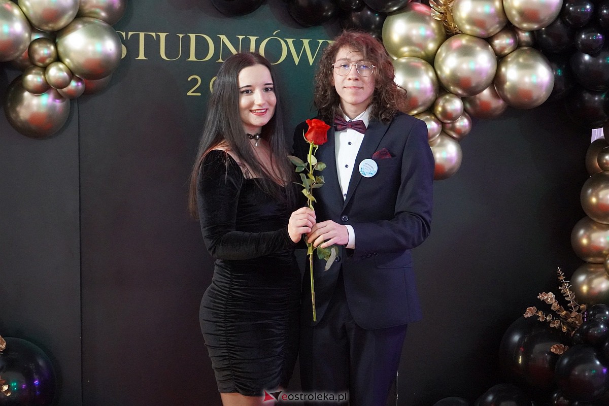 Studniówka w ZSP w Kadzidle [28.01.2023] - zdjęcie #15 - eOstroleka.pl