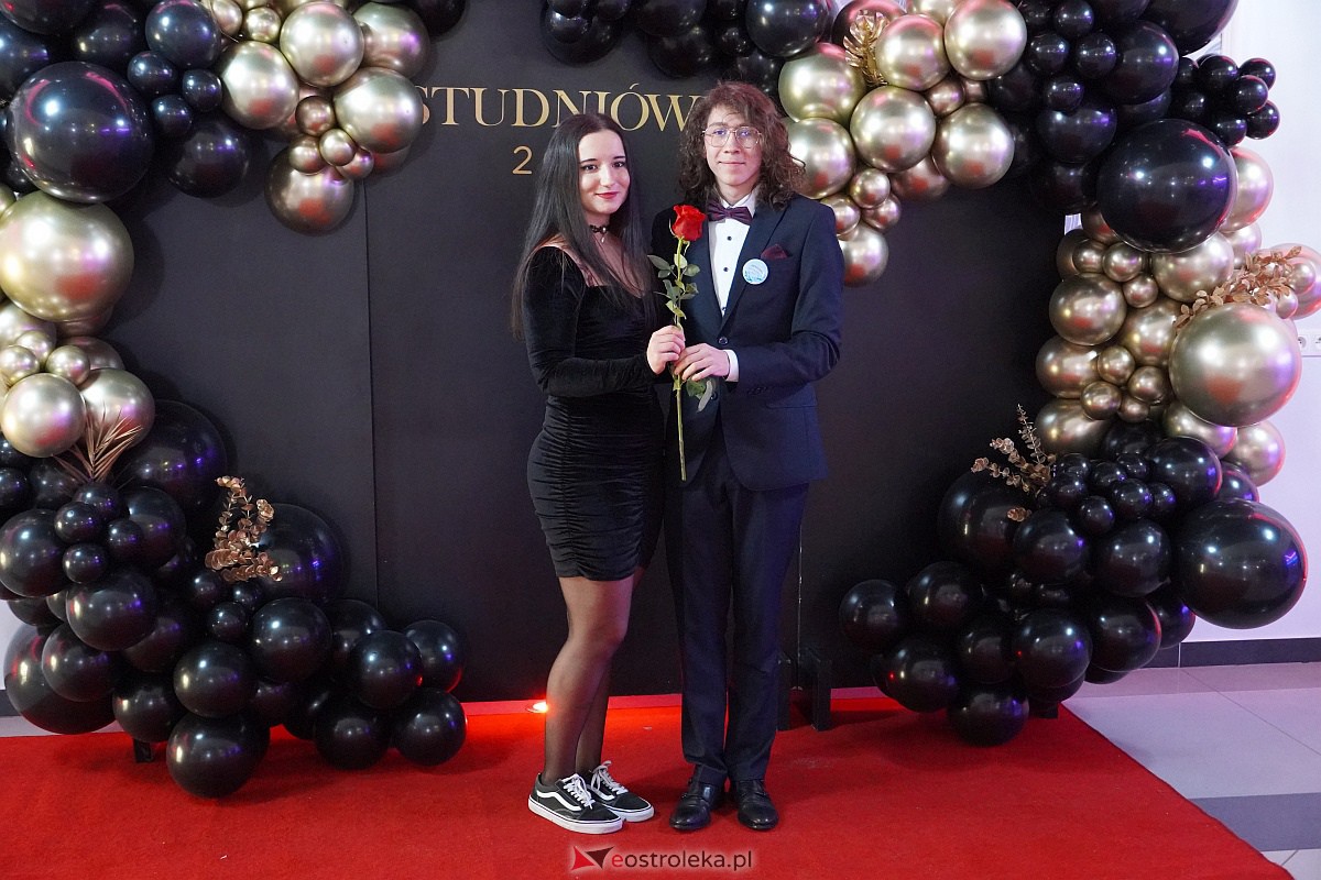 Studniówka w ZSP w Kadzidle [28.01.2023] - zdjęcie #14 - eOstroleka.pl