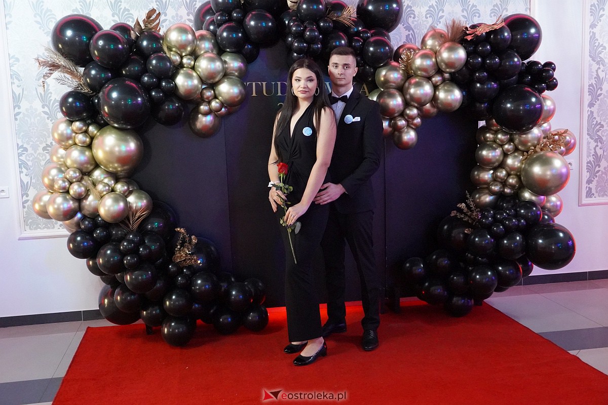 Studniówka w ZSP w Kadzidle [28.01.2023] - zdjęcie #12 - eOstroleka.pl