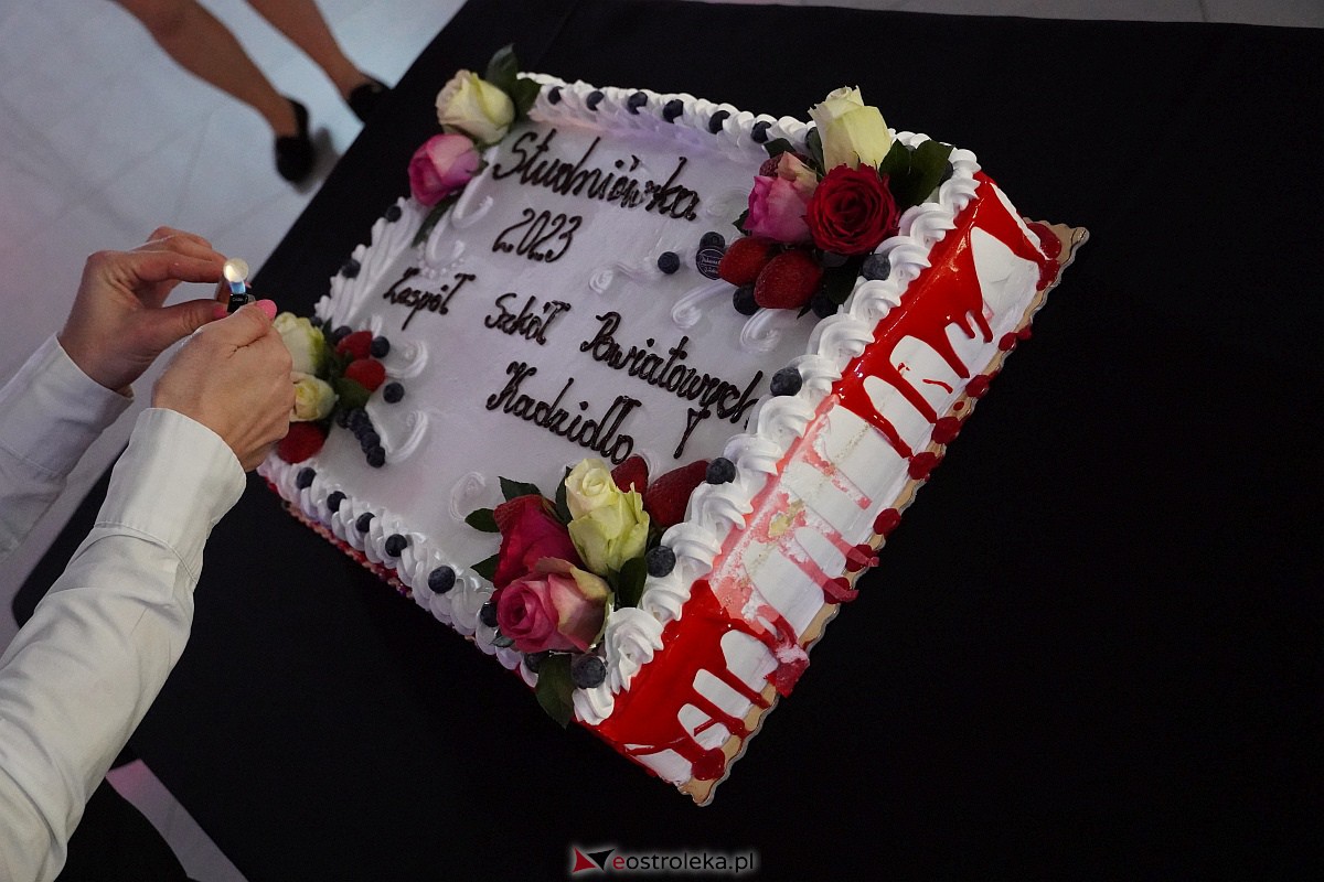 Studniówka w ZSP w Kadzidle [28.01.2023] - zdjęcie #2 - eOstroleka.pl