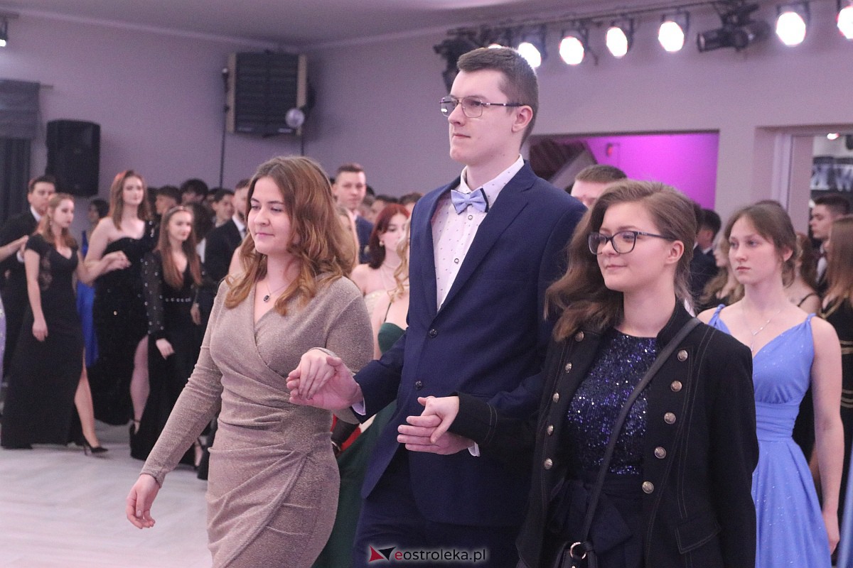 Studniówka 2023 - I LO w Ostrołęce [28.01.2023] - zdjęcie #170 - eOstroleka.pl