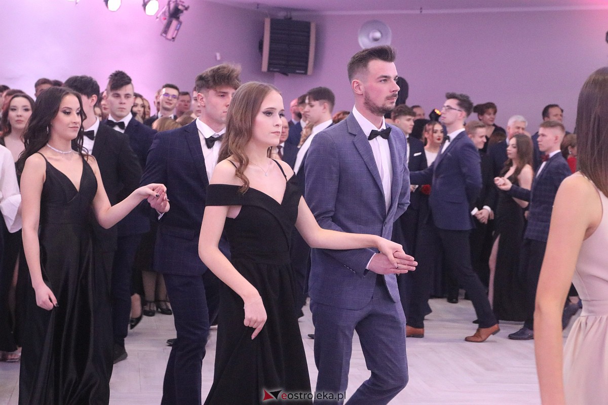 Studniówka 2023 - I LO w Ostrołęce [28.01.2023] - zdjęcie #123 - eOstroleka.pl