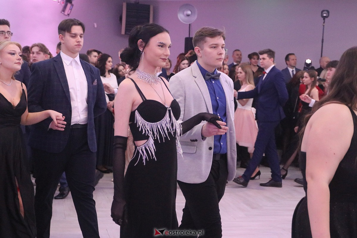 Studniówka 2023 - I LO w Ostrołęce [28.01.2023] - zdjęcie #112 - eOstroleka.pl