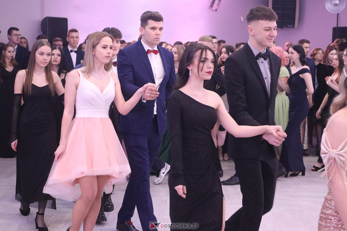 Studniówka 2023 - I LO w Ostrołęce [28.01.2023] - zdjęcie #91 - eOstroleka.pl