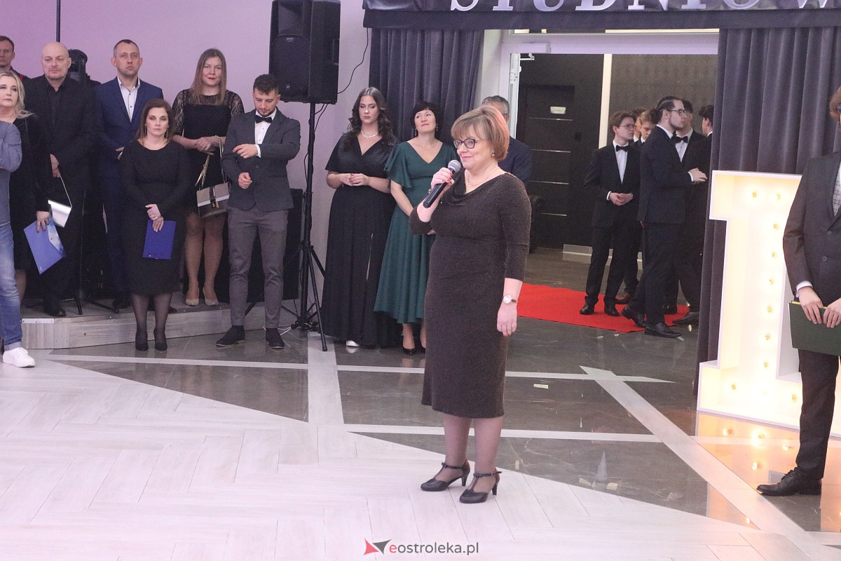 Studniówka 2023 - I LO w Ostrołęce [28.01.2023] - zdjęcie #134 - eOstroleka.pl