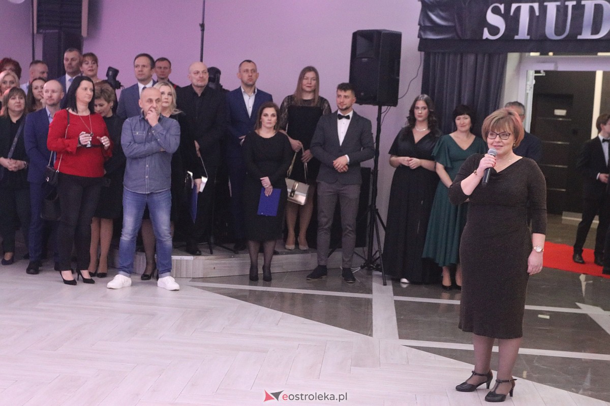 Studniówka 2023 - I LO w Ostrołęce [28.01.2023] - zdjęcie #131 - eOstroleka.pl