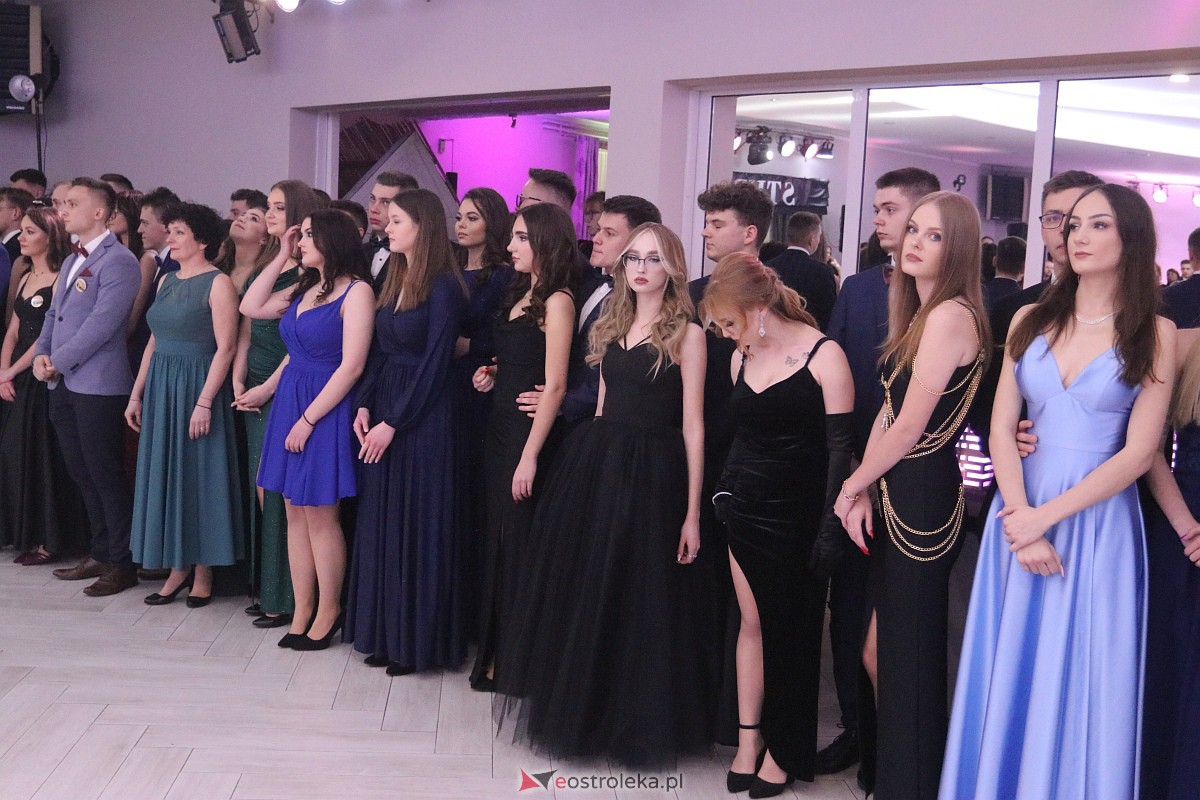 Studniówka 2023 - I LO w Ostrołęce [28.01.2023] - zdjęcie #121 - eOstroleka.pl