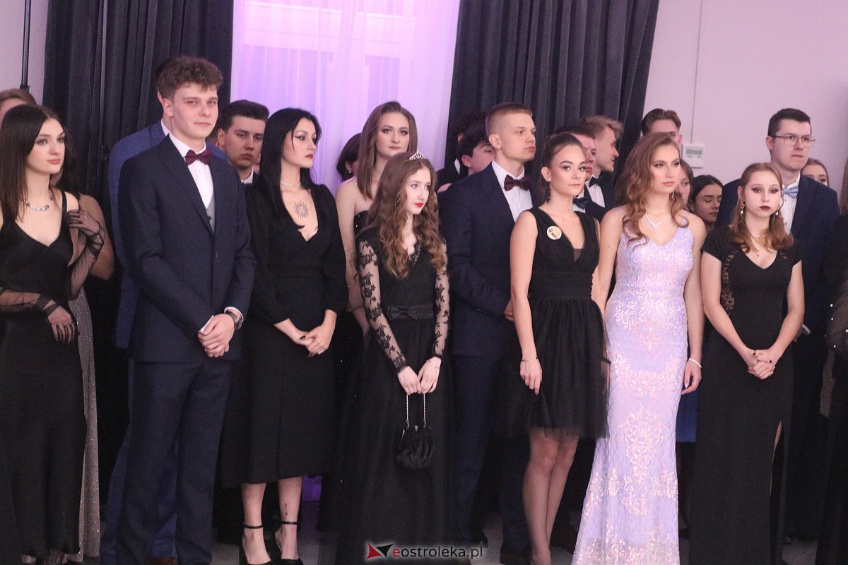 Studniówka 2023 - I LO w Ostrołęce [28.01.2023] - zdjęcie #105 - eOstroleka.pl