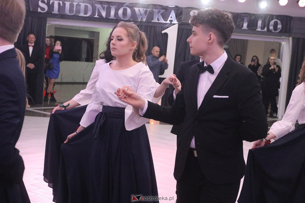 Studniówka 2023 - I LO w Ostrołęce [28.01.2023] - zdjęcie #44 - eOstroleka.pl