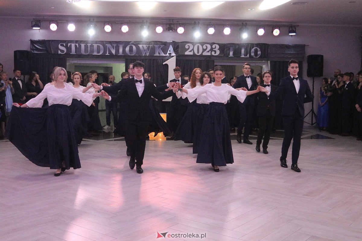 Studniówka 2023 - I LO w Ostrołęce [28.01.2023] - zdjęcie #43 - eOstroleka.pl