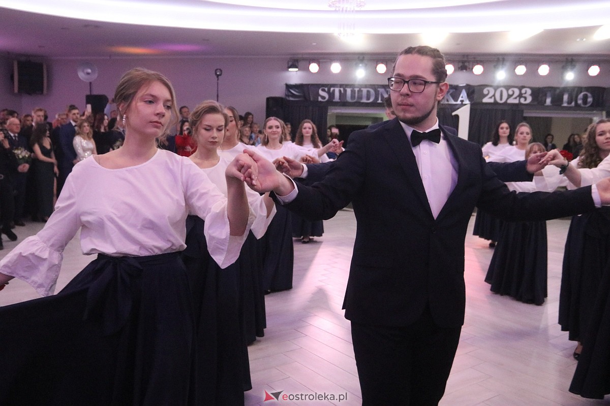 Studniówka 2023 - I LO w Ostrołęce [28.01.2023] - zdjęcie #37 - eOstroleka.pl
