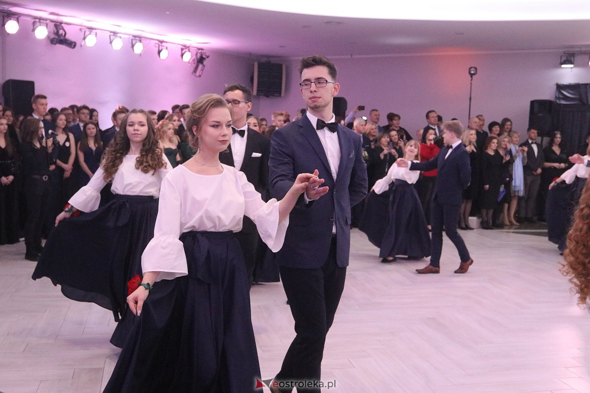 Studniówka 2023 - I LO w Ostrołęce [28.01.2023] - zdjęcie #132 - eOstroleka.pl