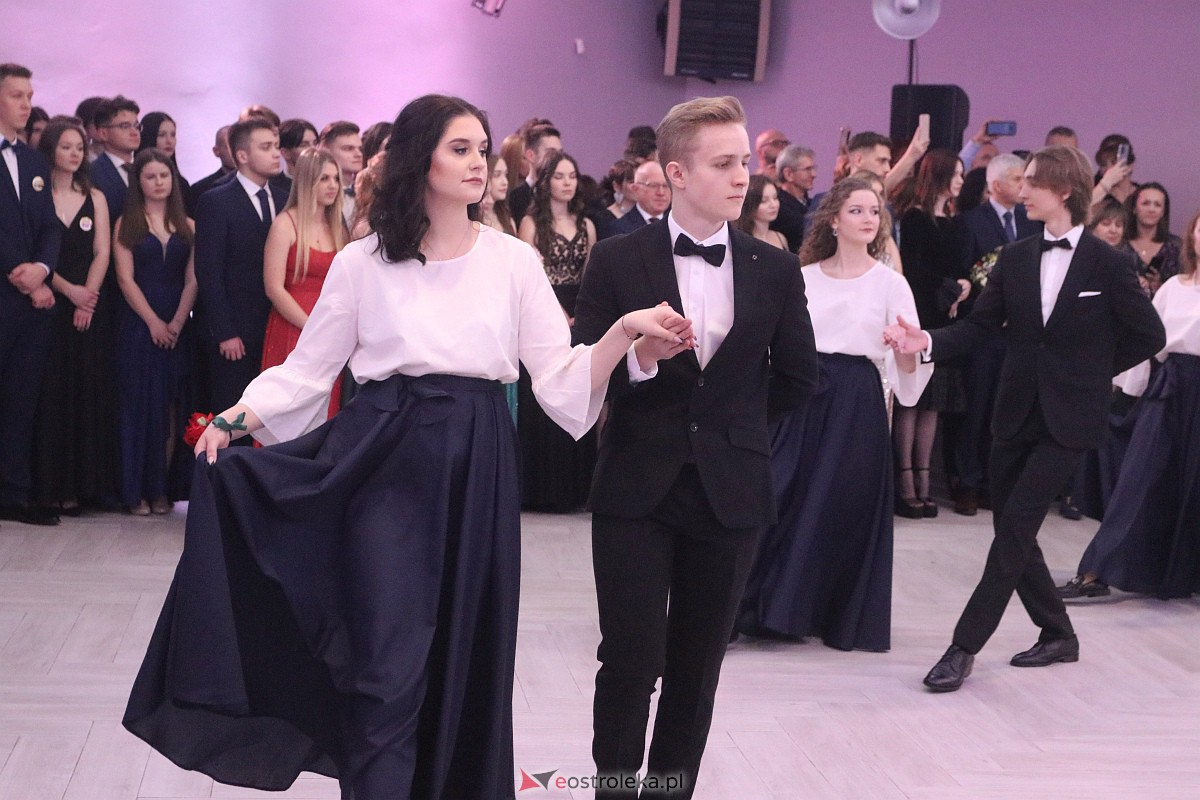Studniówka 2023 - I LO w Ostrołęce [28.01.2023] - zdjęcie #103 - eOstroleka.pl