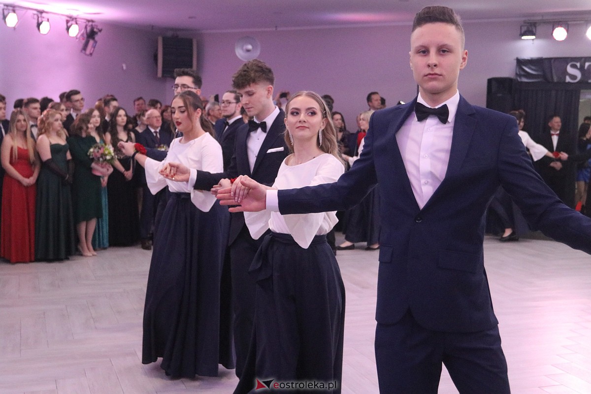 Studniówka 2023 - I LO w Ostrołęce [28.01.2023] - zdjęcie #95 - eOstroleka.pl