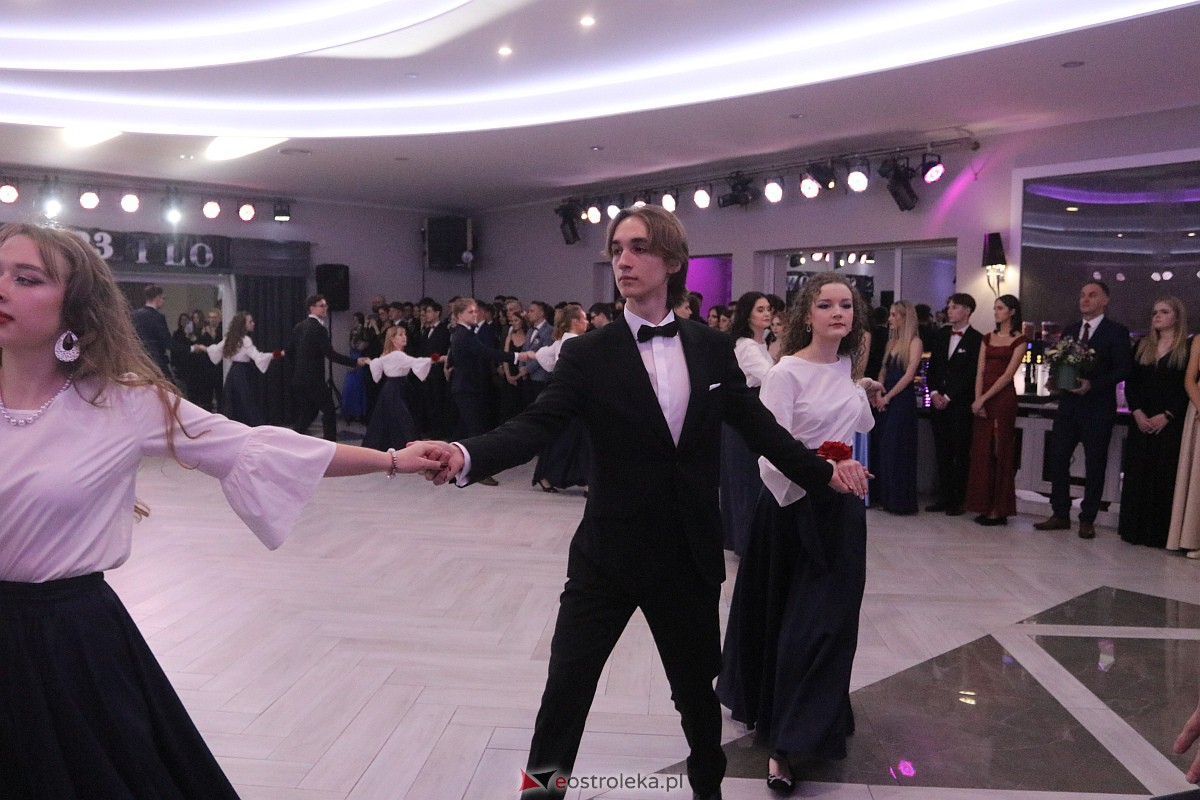 Studniówka 2023 - I LO w Ostrołęce [28.01.2023] - zdjęcie #75 - eOstroleka.pl