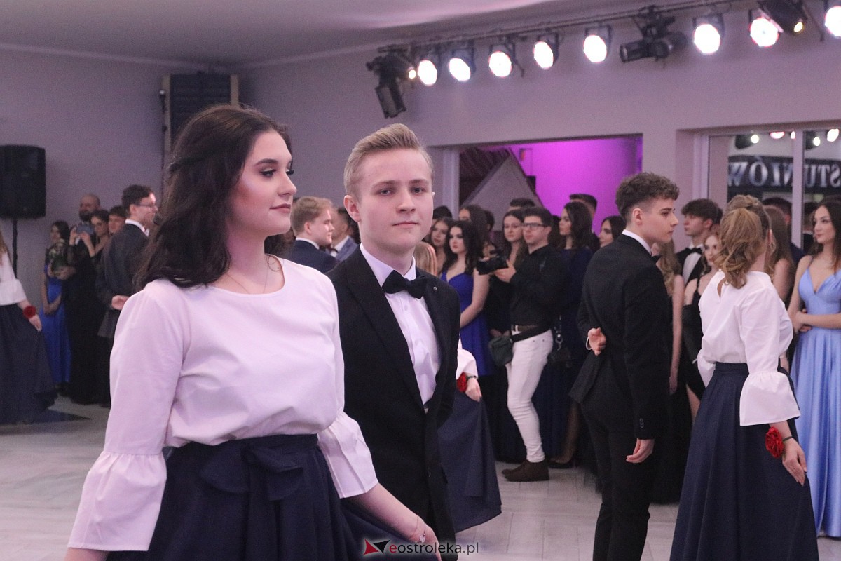 Studniówka 2023 - I LO w Ostrołęce [28.01.2023] - zdjęcie #67 - eOstroleka.pl