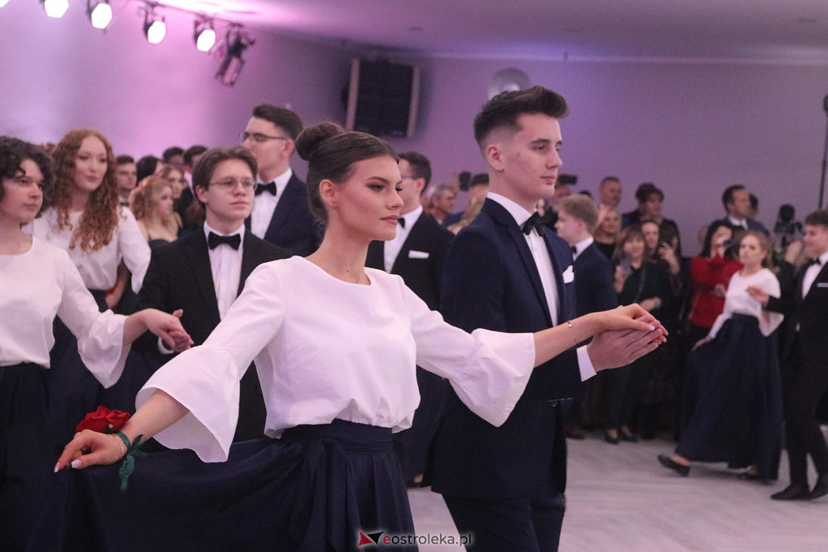 Studniówka 2023 - I LO w Ostrołęce [28.01.2023] - zdjęcie #65 - eOstroleka.pl