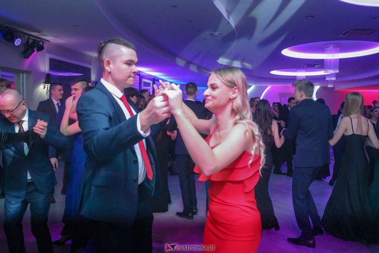 Studniówka 2023 - I LO w Ostrołęce [28.01.2023] - zdjęcie #9 - eOstroleka.pl