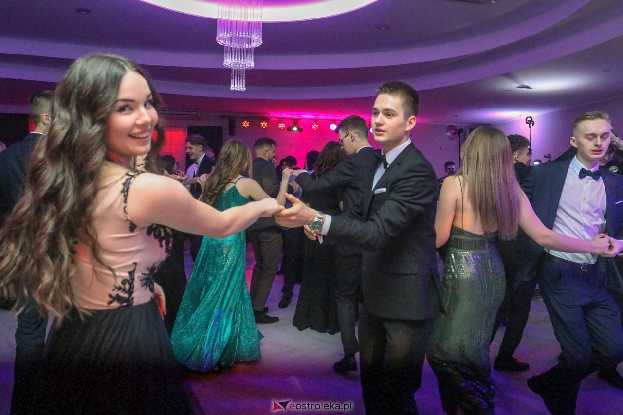 Studniówka 2023 - I LO w Ostrołęce [28.01.2023] - zdjęcie #6 - eOstroleka.pl