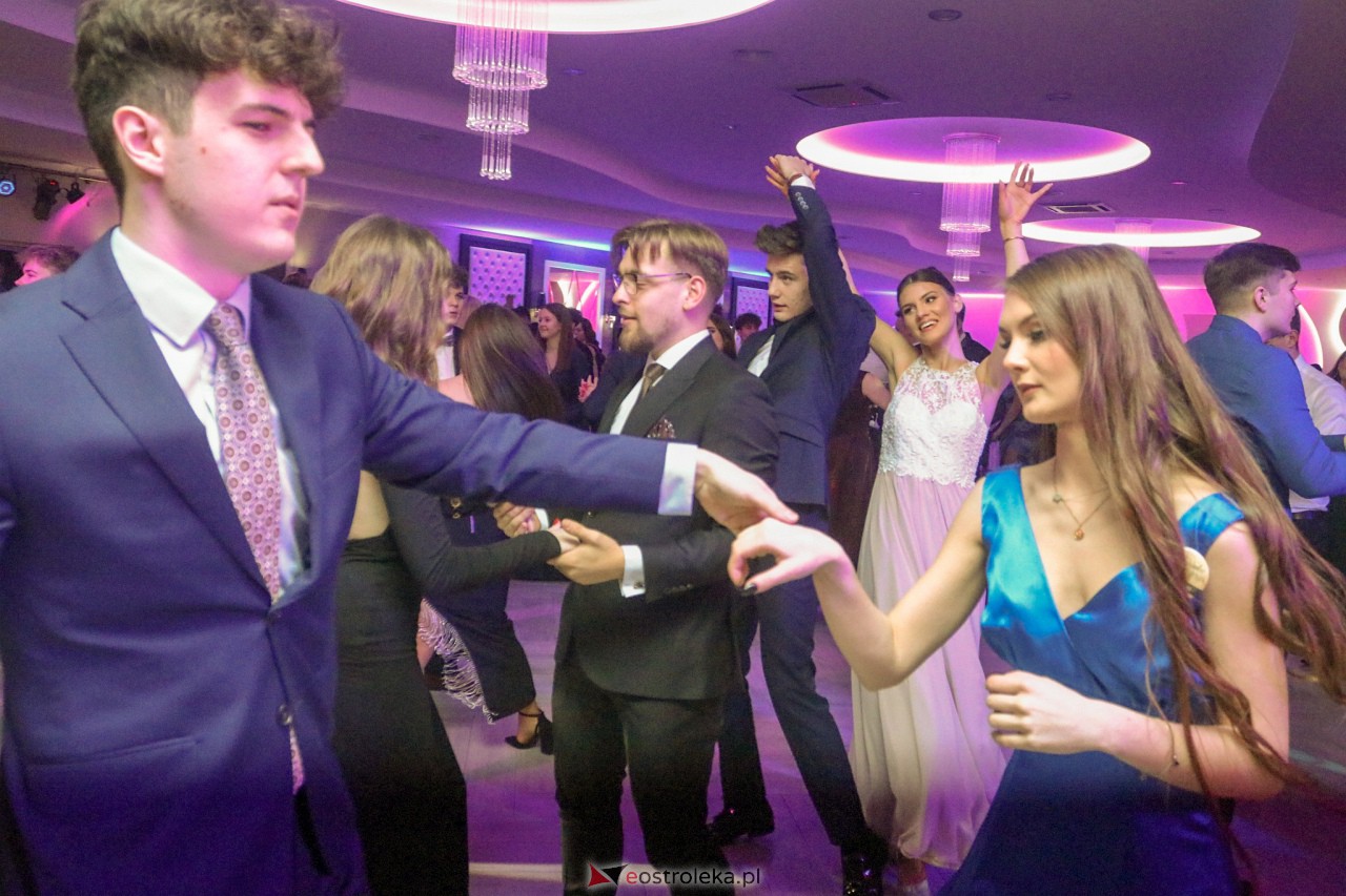 Studniówka 2023 - I LO w Ostrołęce [28.01.2023] - zdjęcie #4 - eOstroleka.pl