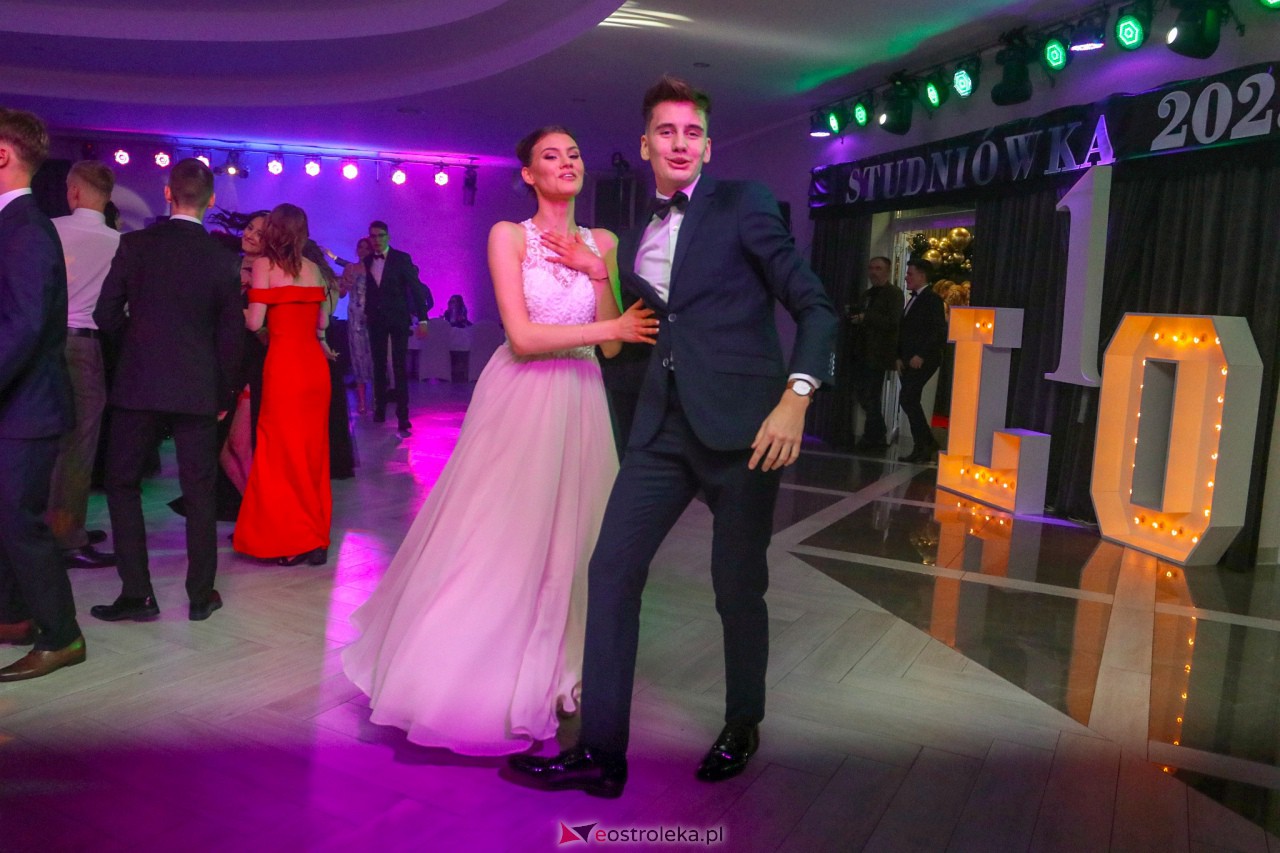 Studniówka 2023 - I LO w Ostrołęce [28.01.2023] - zdjęcie #1 - eOstroleka.pl