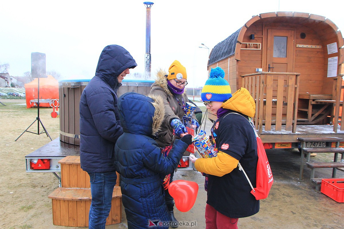 31. finał WOŚP w Ostrołęce. Morsowanie na plaży miejskiej [29.01.2023] - zdjęcie #62 - eOstroleka.pl
