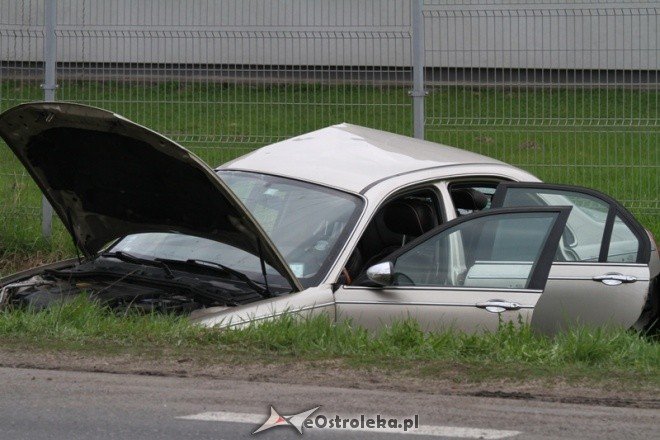 Wypadek na warszawskiej (17-04-2011) - zdjęcie #8 - eOstroleka.pl