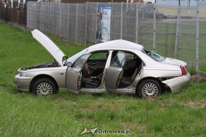 Wypadek na warszawskiej (17-04-2011) - zdjęcie #3 - eOstroleka.pl