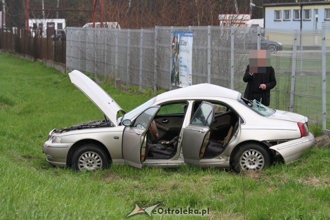 Wypadek na warszawskiej (17-04-2011) - zdjęcie #2 - eOstroleka.pl