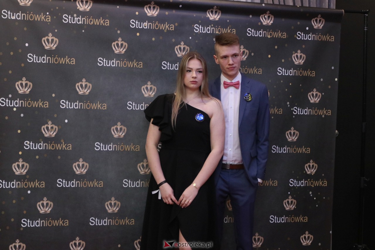 Studniówka 2023. ZSZ Nr 1 w Ostrołęce [04.01.2023] - zdjęcie #1 - eOstroleka.pl