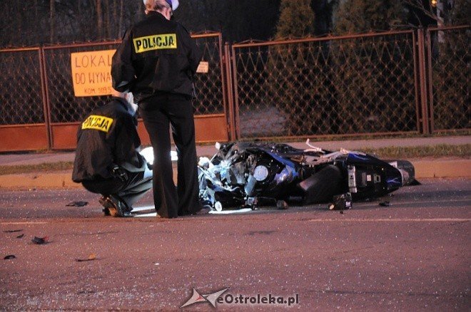 Wypadek w Rzekuniu (17.04.2011) - zdjęcie #24 - eOstroleka.pl