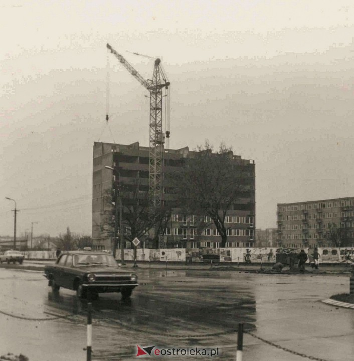 Ostrołęka w budowie. Śródmieście, lata 70-te XX wieku - zdjęcie #2 - eOstroleka.pl