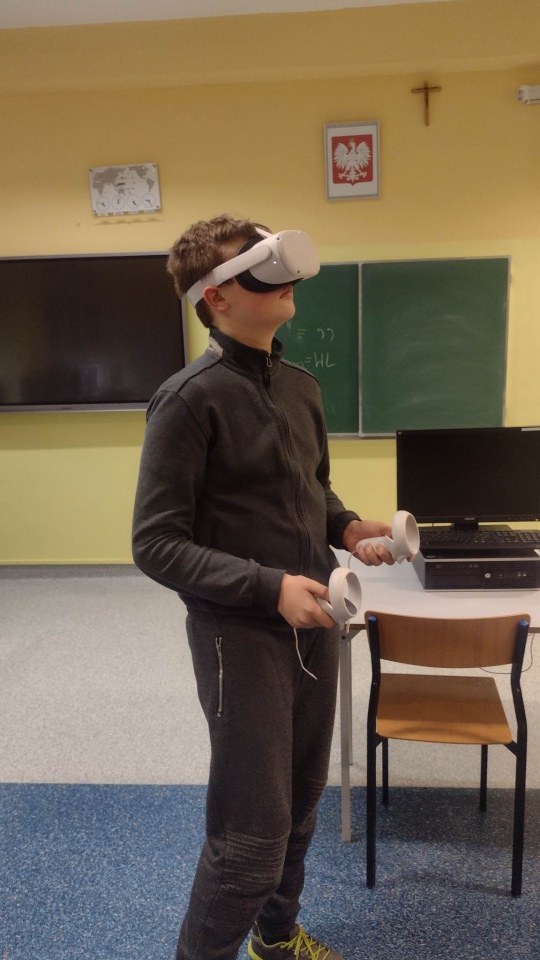Technologia VR w Szkole Podstawowej nr 10 [08.02.2023] - zdjęcie #4 - eOstroleka.pl