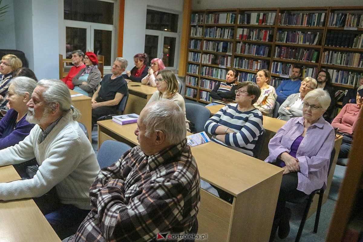Konopnicka – raz jeszcze w ostrołęckiej bibliotece [09.02.2023] - zdjęcie #4 - eOstroleka.pl