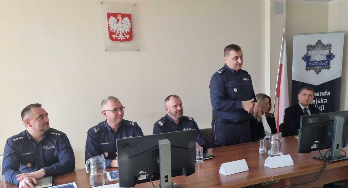 Odprawa roczna w ostrołęckiej policji [10.02.2023] - zdjęcie #5 - eOstroleka.pl