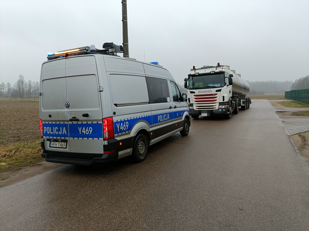 Kolizja na DK 53 w Antoniach [11.02.2023] - zdjęcie #4 - eOstroleka.pl