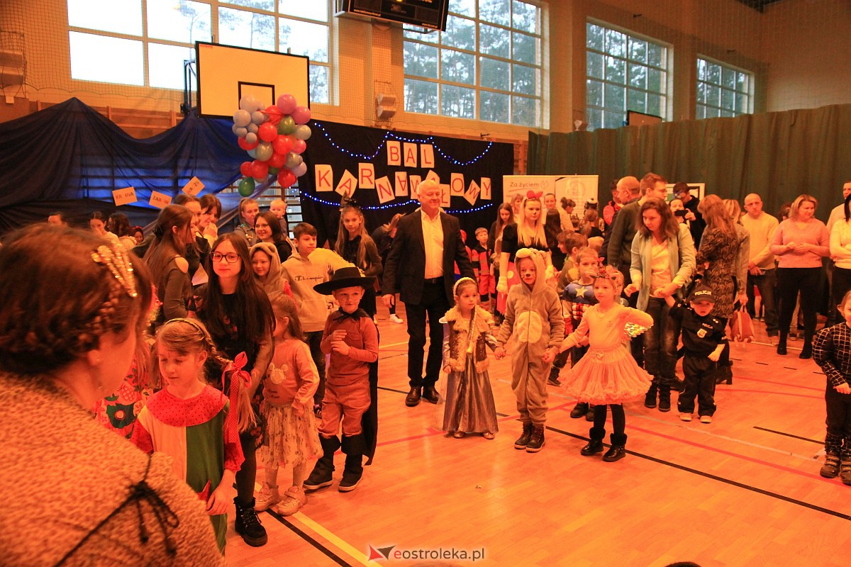 Bal przebierańców w Zespole Szkół Powiatowych w Kadzidle [11.02.2023] - zdjęcie #80 - eOstroleka.pl