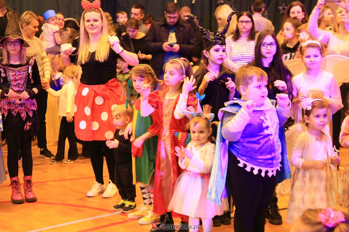 Bal przebierańców w Zespole Szkół Powiatowych w Kadzidle [11.02.2023] - zdjęcie #23 - eOstroleka.pl