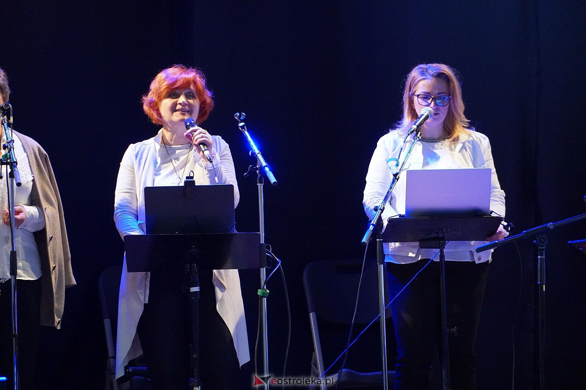 Spotkanie charyzmatyczne W ramionach Ojca [11.02.2023] - zdjęcie #46 - eOstroleka.pl