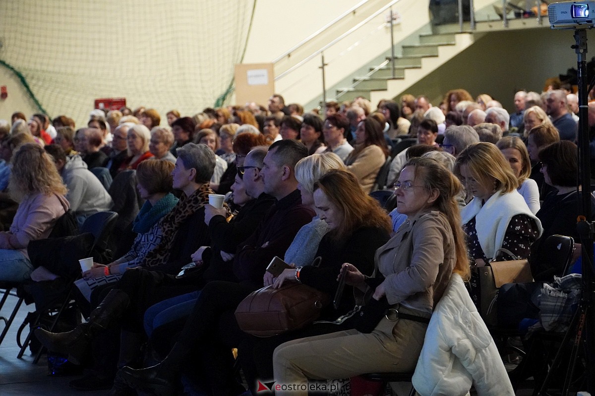 Spotkanie charyzmatyczne W ramionach Ojca [11.02.2023] - zdjęcie #4 - eOstroleka.pl