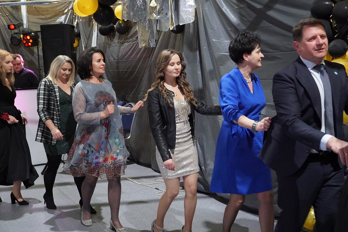 Studniówka 2023. Bal ZSP w Goworowie [11.02.2023] - zdjęcie #25 - eOstroleka.pl