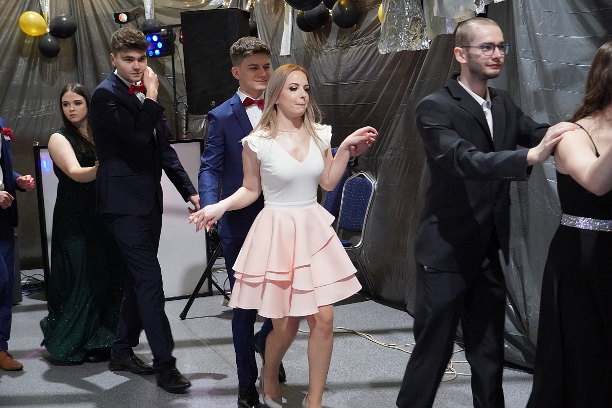 Studniówka 2023. Bal ZSP w Goworowie [11.02.2023] - zdjęcie #21 - eOstroleka.pl