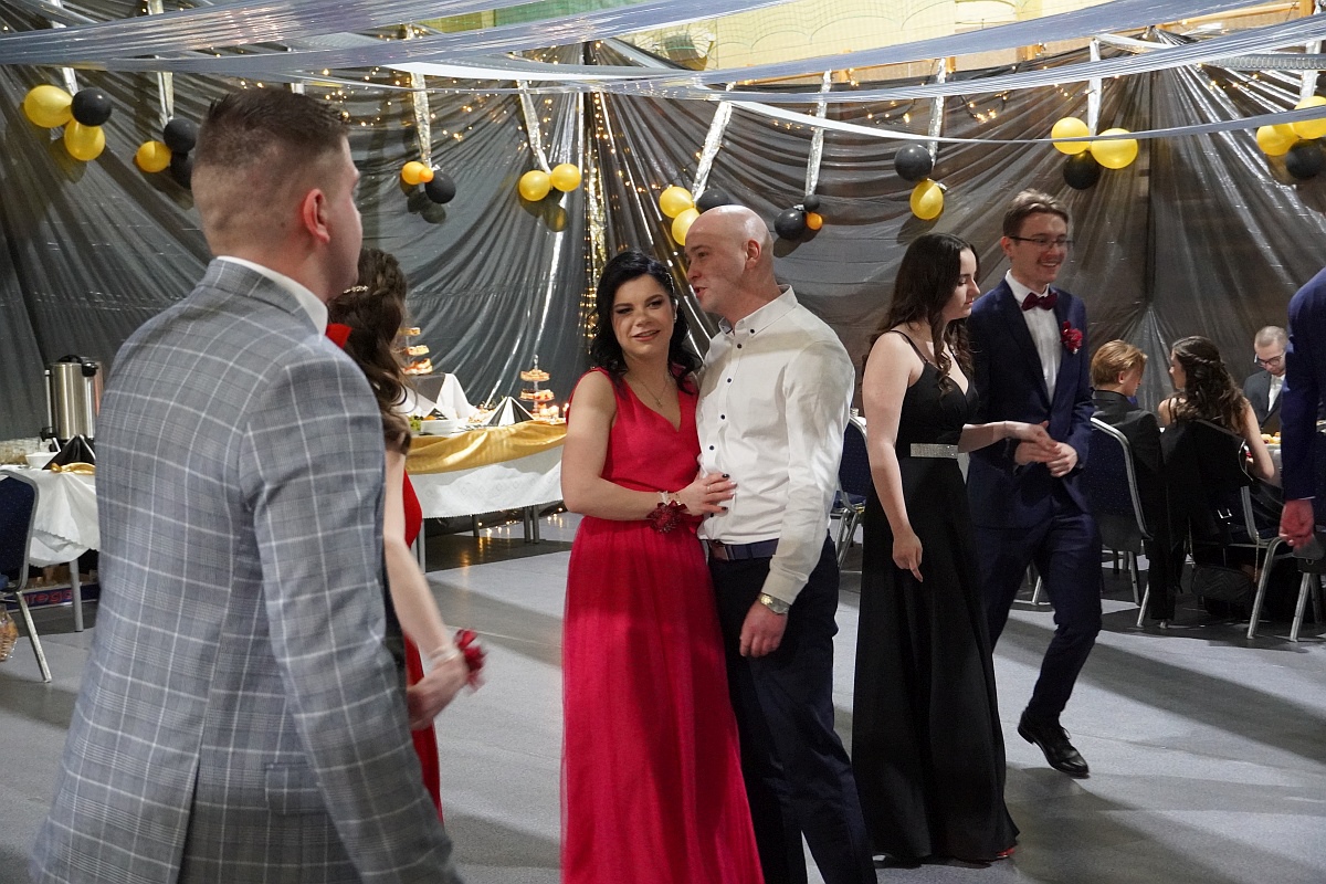 Studniówka 2023. Bal ZSP w Goworowie [11.02.2023] - zdjęcie #19 - eOstroleka.pl