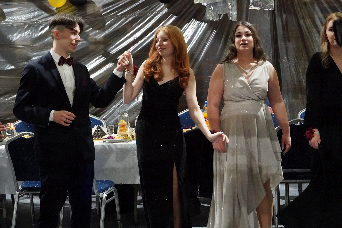 Studniówka 2023. Bal ZSP w Goworowie [11.02.2023] - zdjęcie #16 - eOstroleka.pl