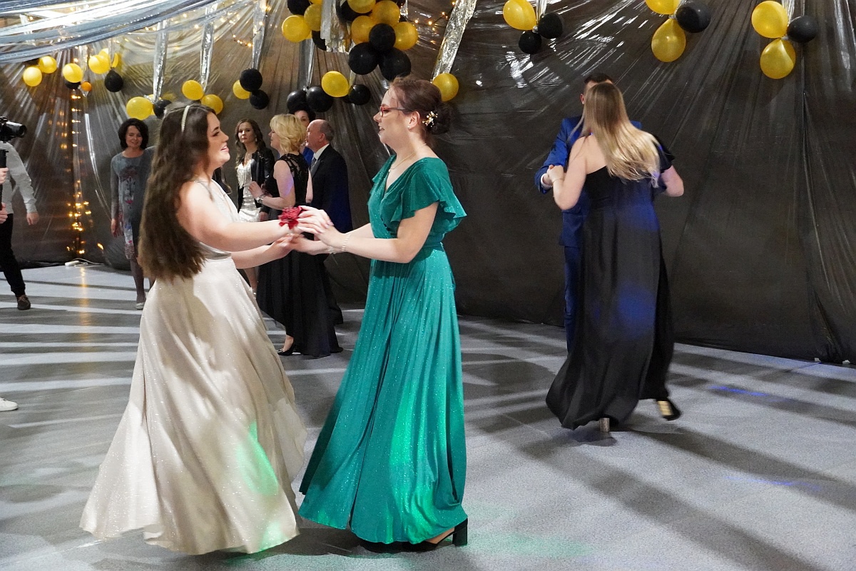 Studniówka 2023. Bal ZSP w Goworowie [11.02.2023] - zdjęcie #11 - eOstroleka.pl