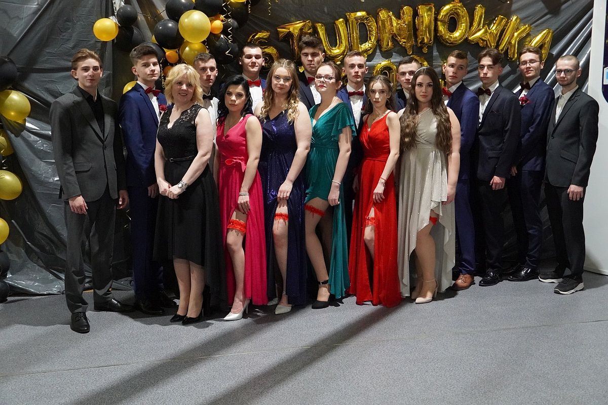 Studniówka 2023. Bal ZSP w Goworowie [11.02.2023] - zdjęcie #8 - eOstroleka.pl