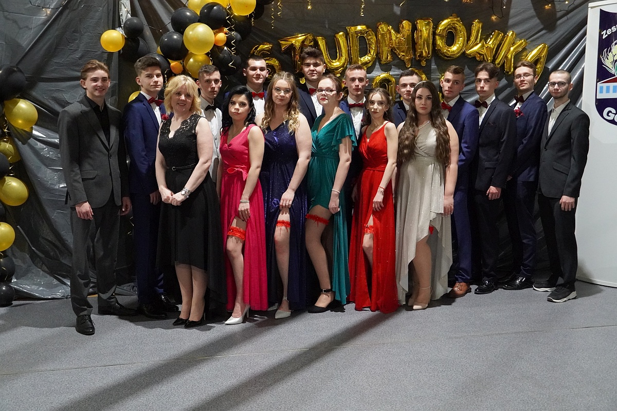 Studniówka 2023. Bal ZSP w Goworowie [11.02.2023] - zdjęcie #6 - eOstroleka.pl